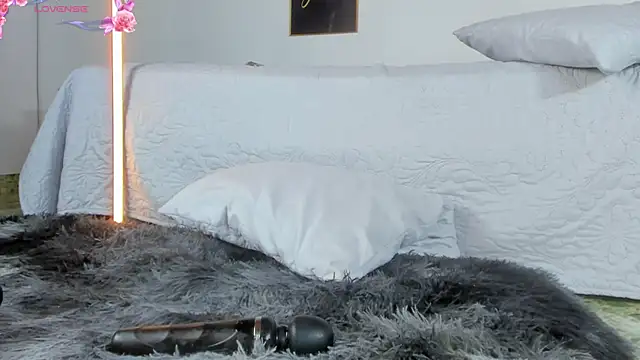 angelinepossy online show from February 26, 2:37 am