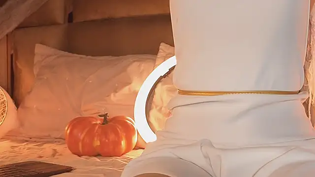 angelinepossy online show from October 18, 9:15 pm