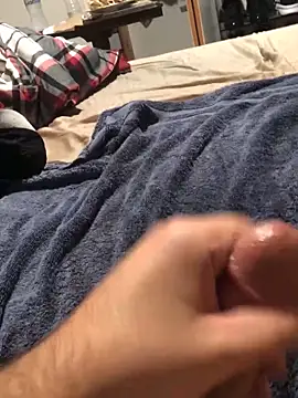 Snapshot of darksmoke011 chatting on September 13, 2:33 am darksmoke011 online show from September 13, 2:33 am