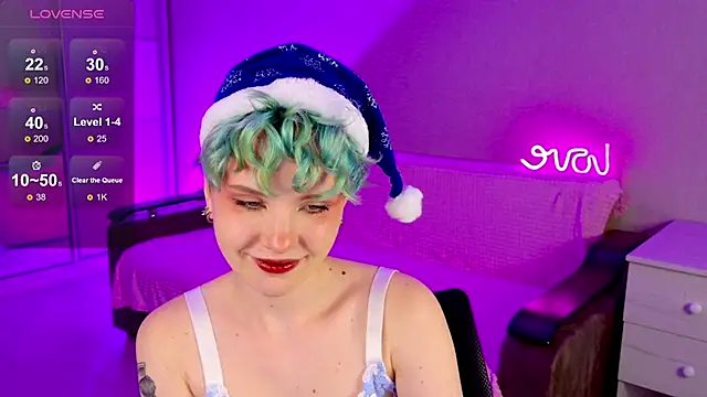 Snapshot of School_Love chatting on December 23, 4:28 pm School Love online show from December 23, 4:28 pm