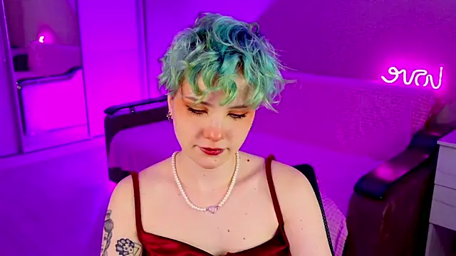 Snapshot of School_Love chatting on January 9, 1:13 pm School Love online show from January 9, 1:13 pm