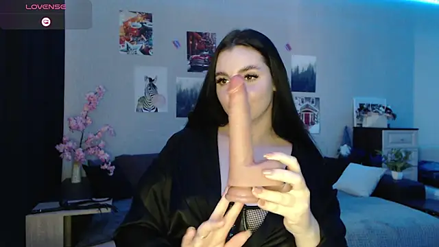 Fluffy Tiffy online show from February 24, 5:00 am