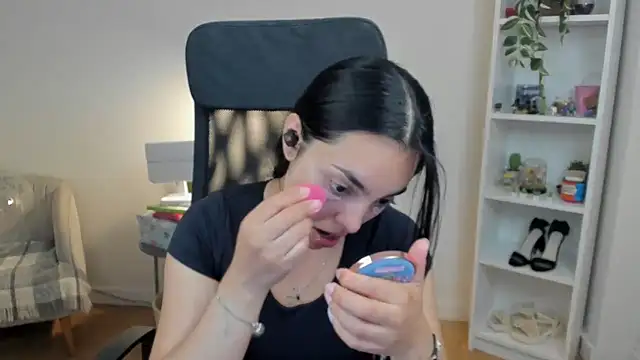  BellaEvans  online show from May 29, 4:32 am
