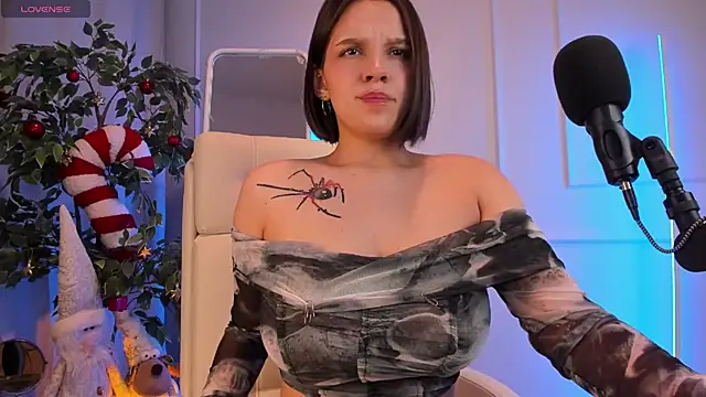 AdalynGlows online show from December 25, 12:58 pm