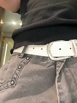 wuzhimao0207 online show from June 20, 5:38 pm