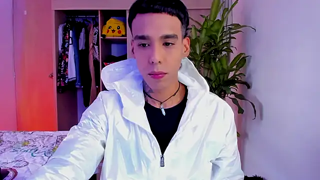 aldrinwhite online show from November 29, 8:23 pm