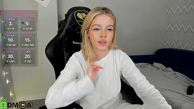 Anna Robinson online show from February 23, 9:28 am