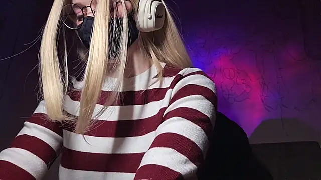 DanaWard online show from January 16, 9:19 pm