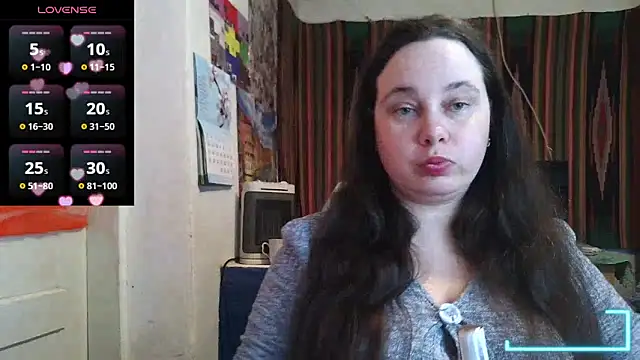 Snapshot of Cora_Maro chatting on April 17, 10:07 am Cora Maro online show from April 17, 10:07 am
