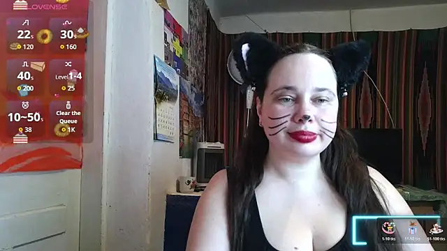 Snapshot of Cora_Maro chatting on July 1, 10:28 am Cora Maro online show from July 1, 10:28 am