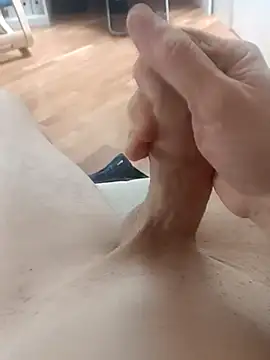 Snapshot of the_lion_69 chatting on March 14, 12:10 pm the lion 69 online show from March 14, 12:10 pm