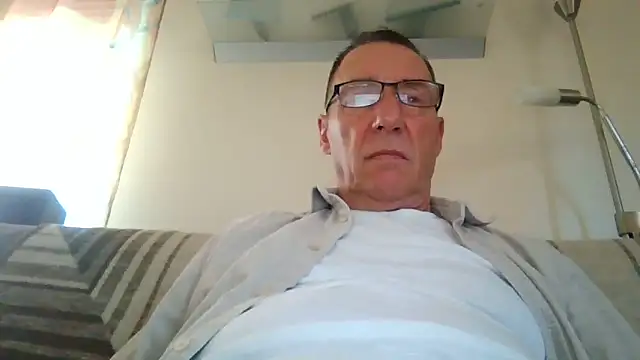 Snapshot of Piero1966@xh chatting on October 5, 2:15 pm Piero1966xh online show from October 5, 2:15 pm