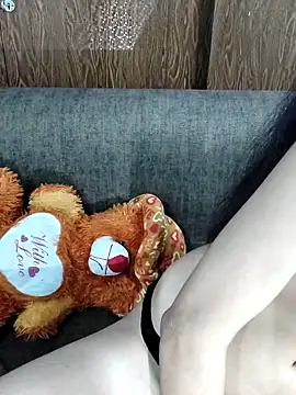 indian yourshreya69 online show from April 2, 5:16 am