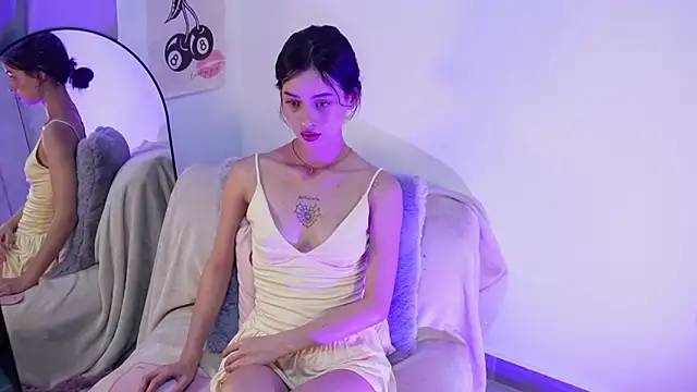 salome-brown online show from March 13, 11:44 pm