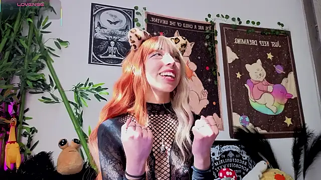 Snapshot of Nyx_nayla chatting on February 21, 7:59 pm Nyx nayla online show from February 21, 7:59 pm