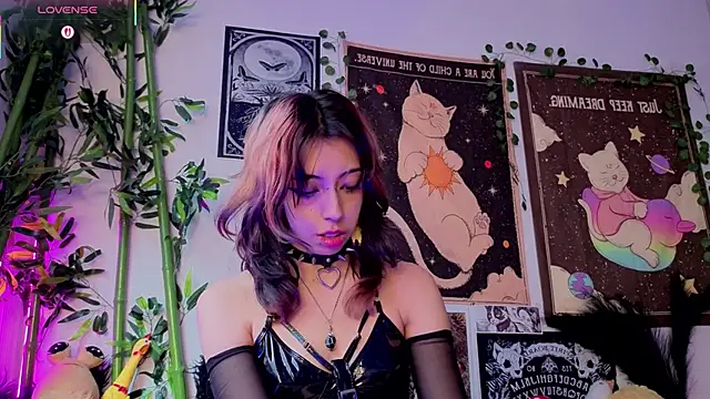 Nyx nayla online show from March 6, 9:22 pm