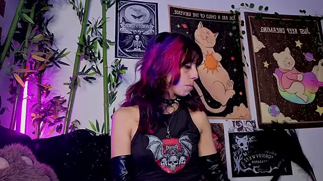 Nyx nayla online show from April 21, 2:51 am