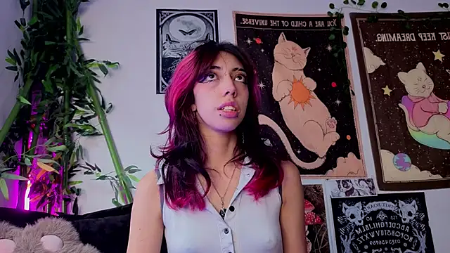 Snapshot of Nyx_nayla chatting on May 4, 10:28 pm Nyx nayla online show from May 4, 10:28 pm
