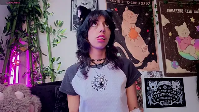 Snapshot of Nyx_nayla chatting on June 5, 10:37 pm Nyx nayla online show from June 5, 10:37 pm