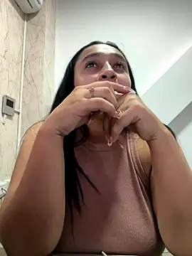 cata megan online show from December 3, 7:32 am