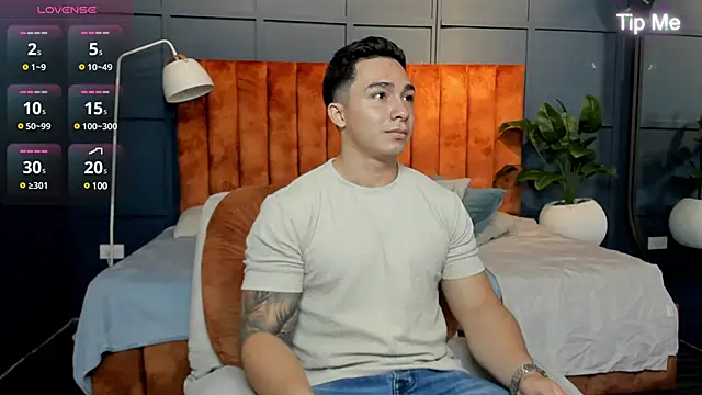 Ryan Hunt online show from February 1, 1:09 pm