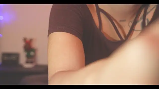 LorenRosse online show from December 20, 12:07 am