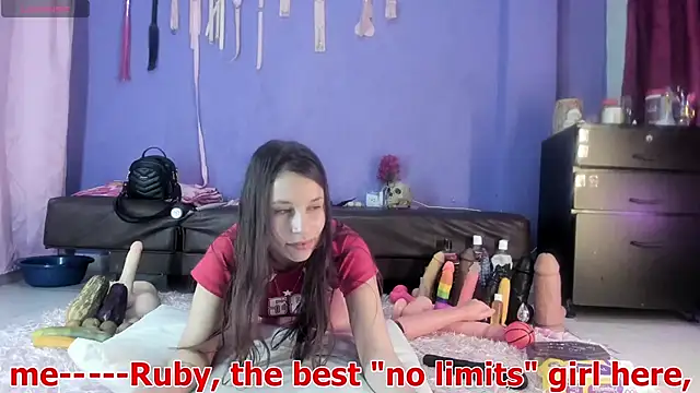 Snapshot of RubyEmerald chatting on February 4, 3:45 am RubyEmerald online show from February 4, 3:45 am