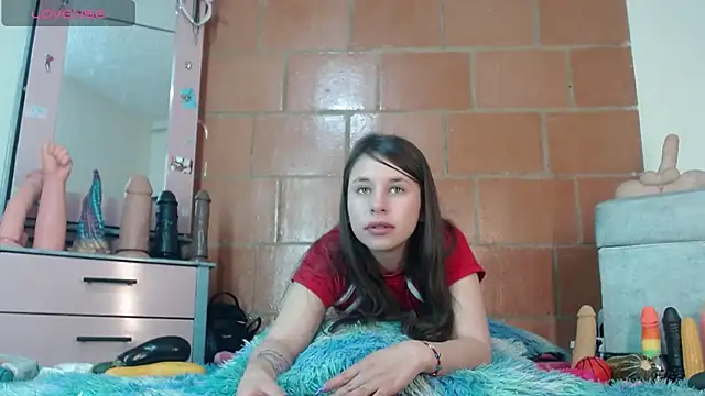 Snapshot of RubyEmerald chatting on February 13, 12:01 pm RubyEmerald online show from February 13, 12:01 pm