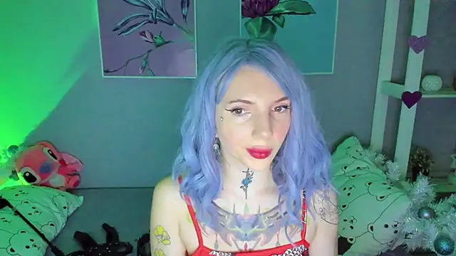 Snapshot of AnneTenet chatting on December 21, 6:09 am AnneTenet online show from December 21, 6:09 am