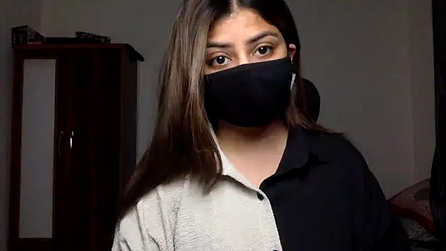 Hoty-Shivangi online show from March 2, 3:52 pm