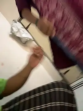 xyztopbeing online show from January 9, 1:13 pm