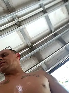 Snapshot of Buffshagswell chatting on July 21, 4:42 pm Buffshagswell online show from July 21, 4:42 pm