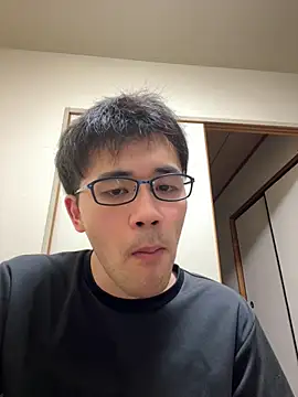 Snapshot of ryusei18570 chatting on March 15, 4:32 pm ryusei18570 online show from March 15, 4:32 pm