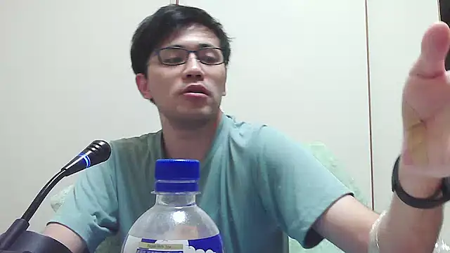 Snapshot of ryusei18570 chatting on September 13, 3:12 pm ryusei18570 online show from September 13, 3:12 pm