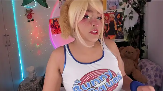 Snapshot of cutepie_uwu_ chatting on January 10, 1:18 am cutepie uwu online show from January 10, 1:18 am