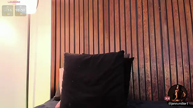 Jennmiiller  online show from February 26, 6:00 pm