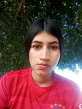 Julix A online show from December 15, 7:31 pm