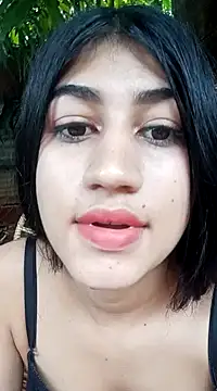 Julix A online show from December 20, 9:39 pm