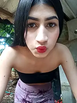 Julix A online show from January 21, 4:48 pm