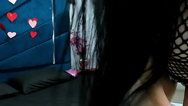 Snapshot of Giorgina_Simons chatting on February 13, 1:37 pm Giorgina Simons online show from February 13, 1:37 pm