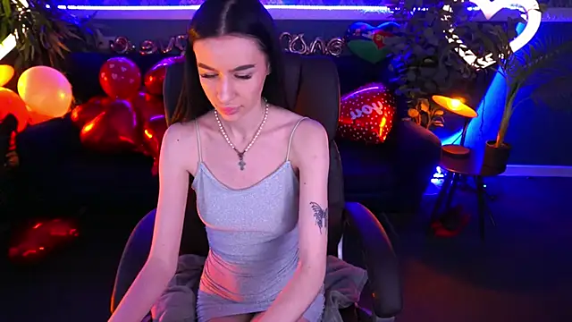 Snow WhiteeeX online show from February 19, 6:33 am