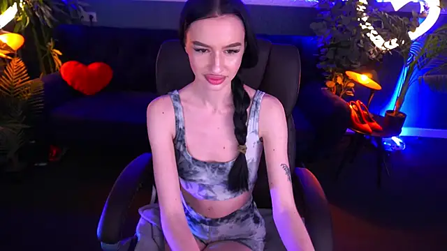 Snow WhiteeeX online show from February 24, 10:58 pm