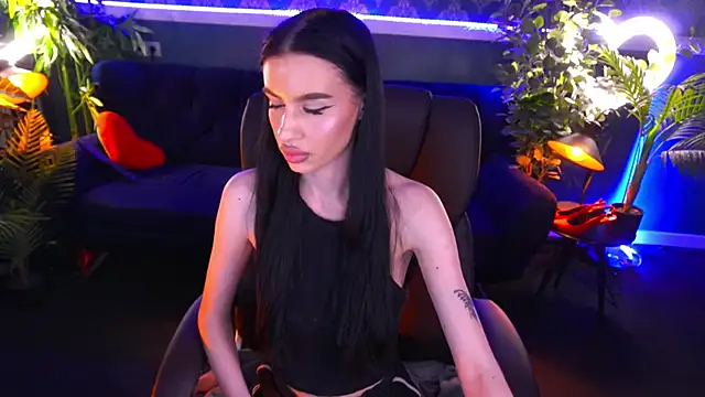 Snow WhiteeeX online show from February 26, 4:58 am