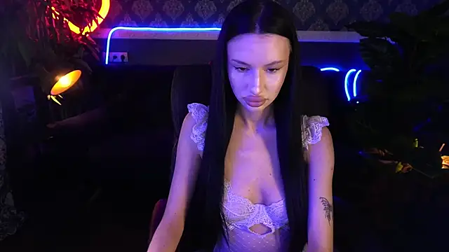 Snow WhiteeeX online show from September 15, 5:51 am