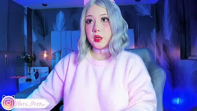 Snapshot of AHRI_LEE chatting on January 1, 10:56 pm AHRI LEE online show from January 1, 10:56 pm