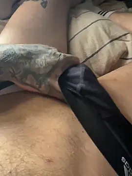 Snapshot of hottwoboys chatting on April 12, 11:48 am hottwoboys online show from April 12, 11:48 am