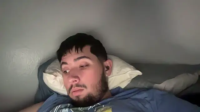 hornycollegestudenthung online show from December 10, 11:40 pm