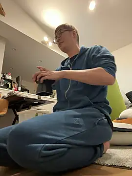 kensnb online show from November 19, 8:31 pm