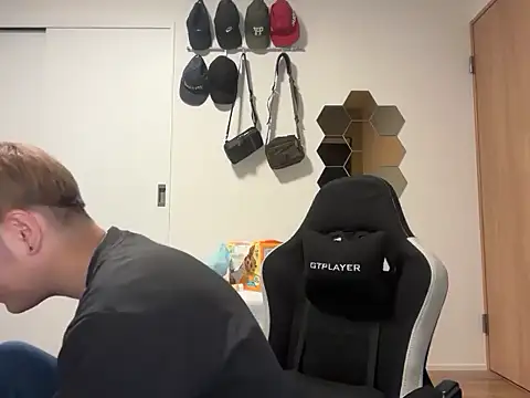 kensnb online show from December 4, 7:44 pm