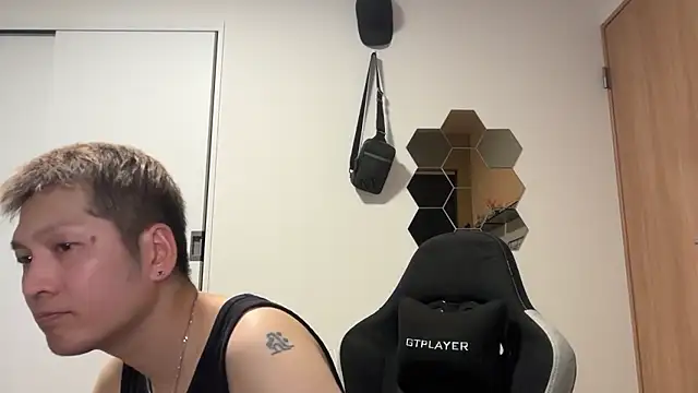 kensnb online show from April 15, 11:39 am